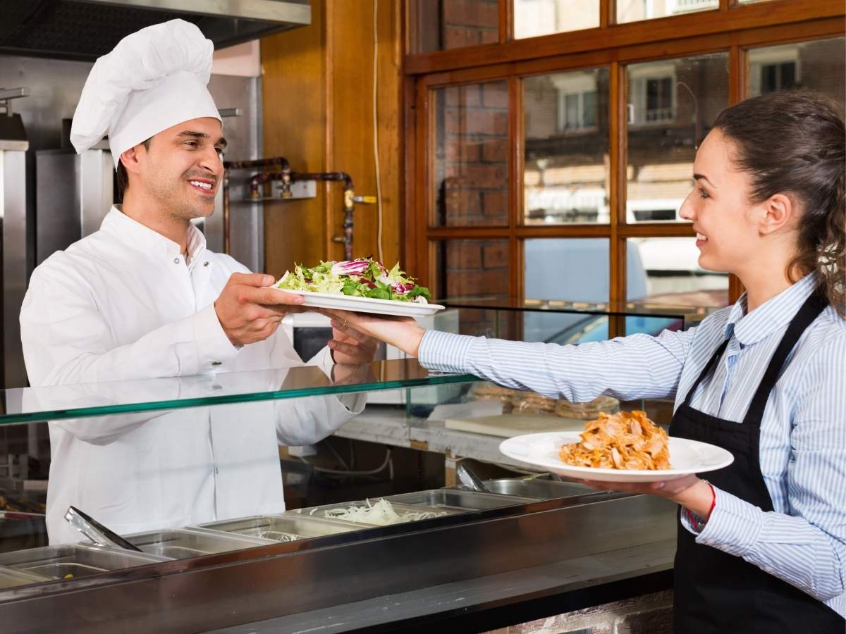 Front-of-House vs. Back-of-House How Technology Can Bridge the Gap