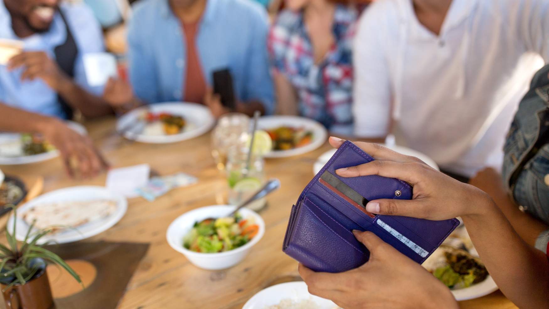 Restaurant Revenue Streams Maximize Profits with Large Party Reservations (1)